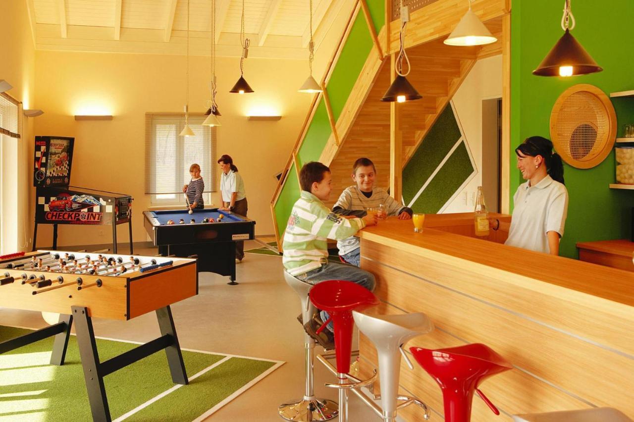 Resort Dorfhotel Boltenhagen Boltenhagen Экстерьер фото