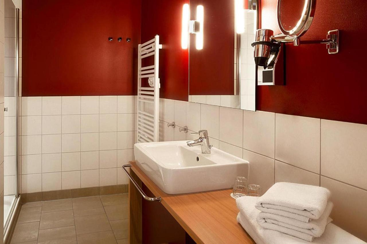 Resort Dorfhotel Boltenhagen Boltenhagen Экстерьер фото
